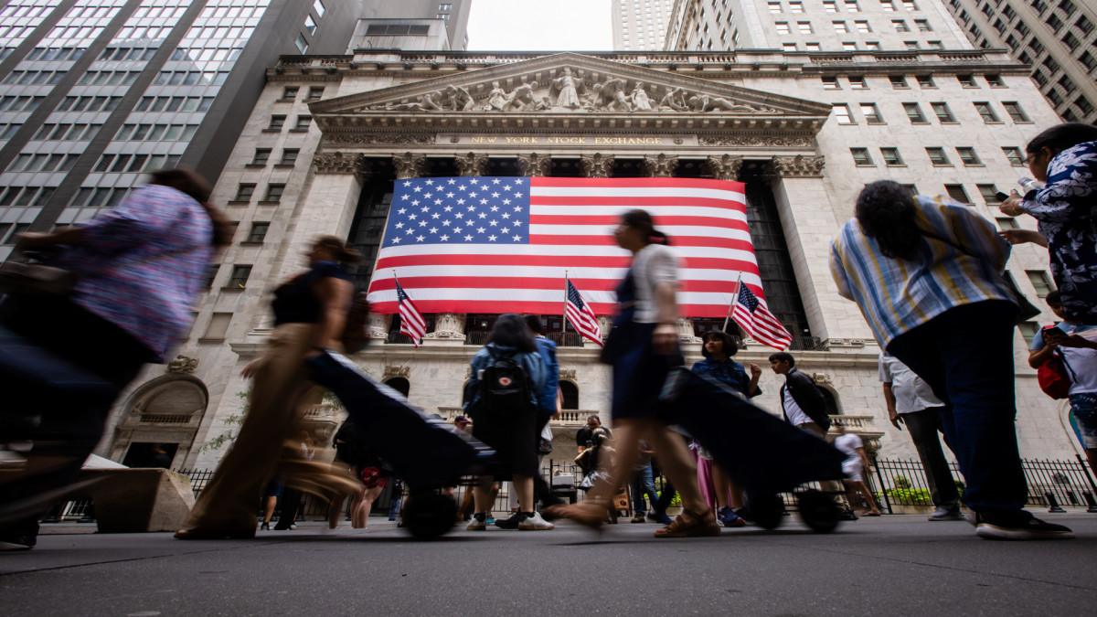 Peter Schiff has a warning that Wall Street is ignoring